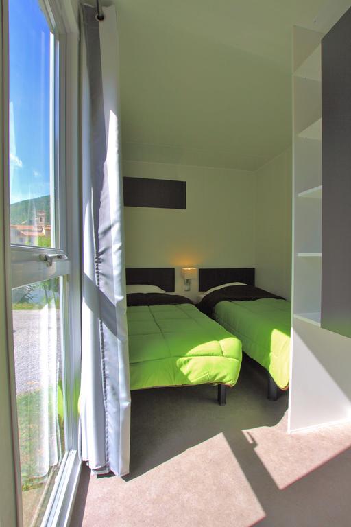 Camping Lou Gourdan Hotel Puget-Théniers Esterno foto