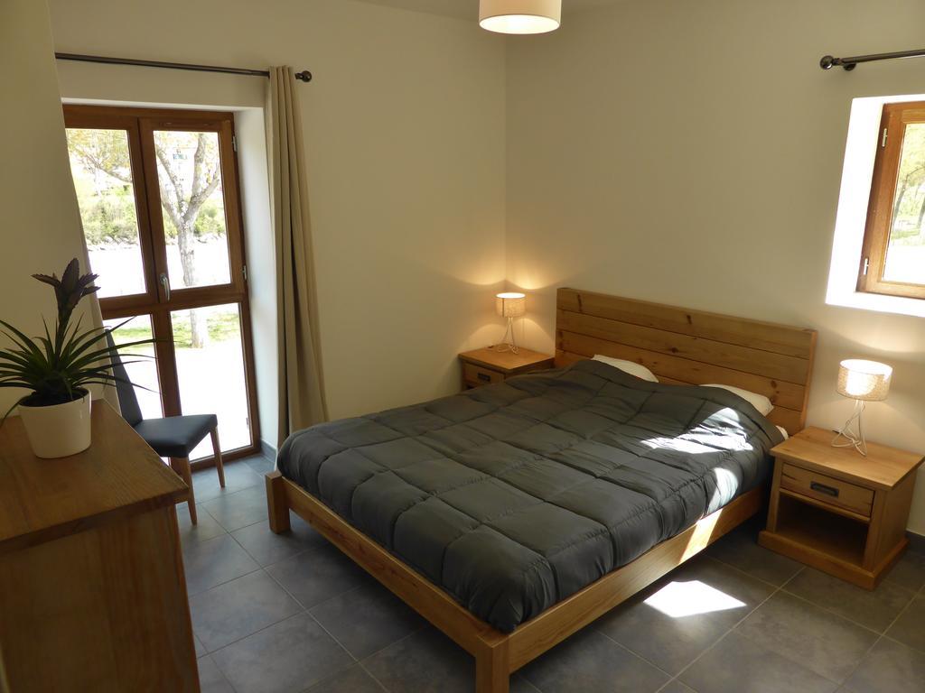 Camping Lou Gourdan Hotel Puget-Théniers Esterno foto