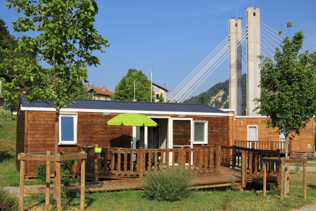 Camping Lou Gourdan Hotel Puget-Théniers Esterno foto